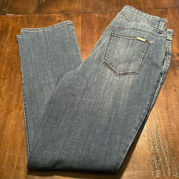 Ladies Chico So Slimming Girlfriend Straight Jeans size 8 - Picture 1 of 8